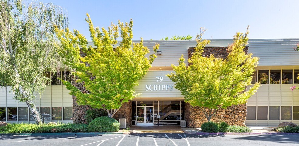 79 Scripps Dr, Sacramento, CA à louer - Photo de l’immeuble – Image 2 sur 9