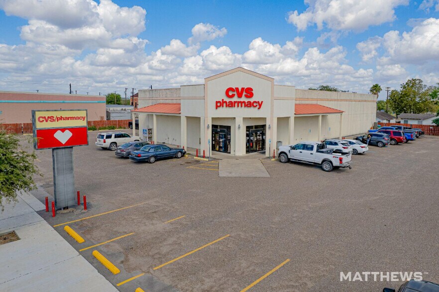 213 E San Patricio Ave, Mathis, TX à vendre - Photo de l’immeuble – Image 1 sur 3
