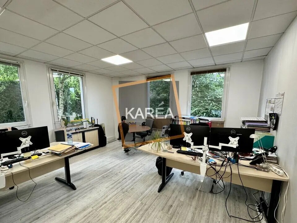 Bureau dans Magny-le-Hongre à louer Photo de l’immeuble– Image 1 sur 12