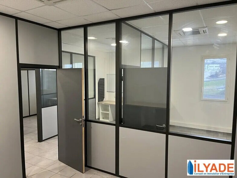 Bureau dans Meyreuil à louer - Photo intérieure – Image 1 sur 6