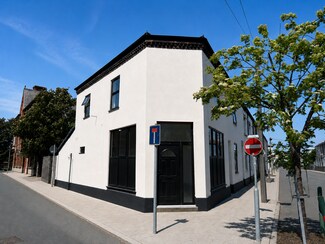 Plus de détails pour 16 Vine St, Widnes - Local commercial à louer