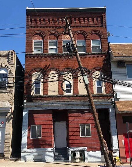 392-394 River St, Paterson, NJ à vendre Photo principale– Image 1 sur 2