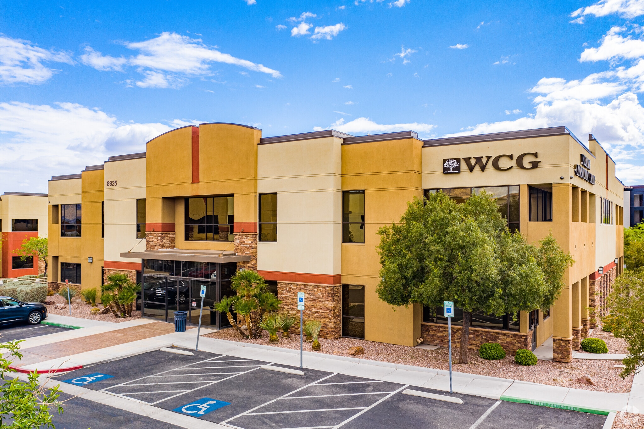 8925 W Post Rd, Las Vegas, NV à louer Photo principale– Image 1 sur 9