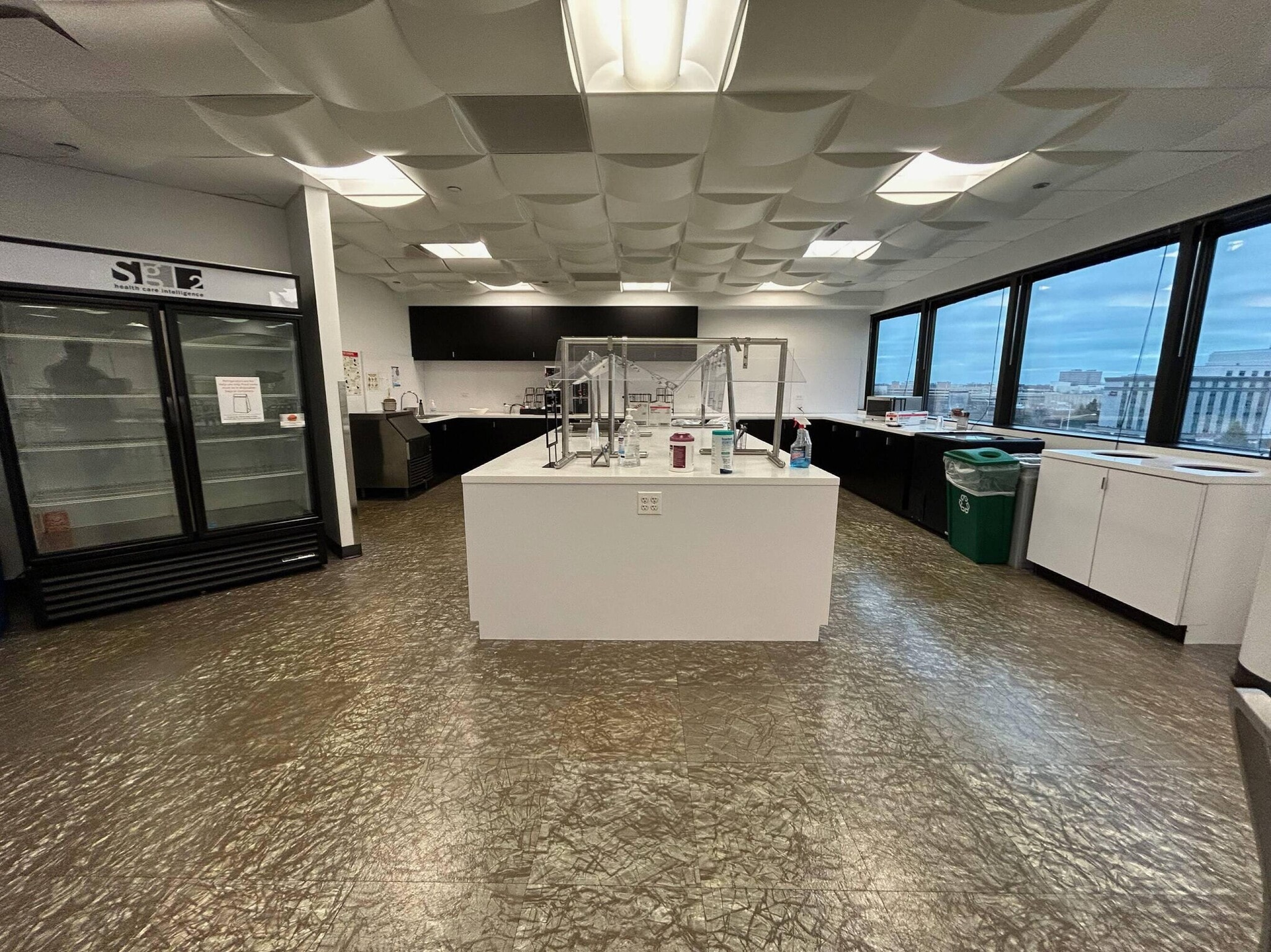 5202 Old Orchard Rd, Skokie, IL à louer Photo intérieure– Image 1 sur 18