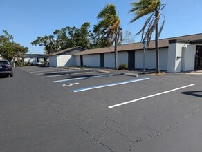 5107 14th St, Bradenton, FL à louer Photo intérieure– Image 2 sur 4