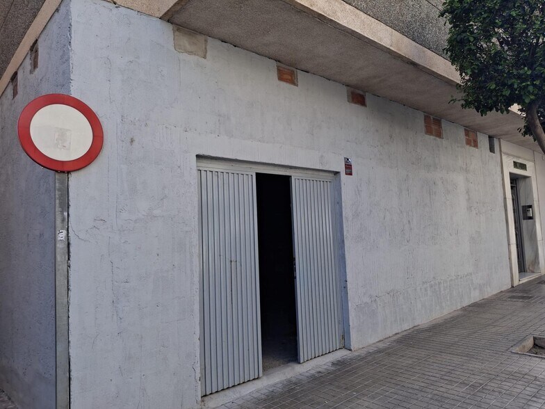 Local commercial dans El Ejido, Almería à vendre - Photo de l’immeuble – Image 1 sur 14