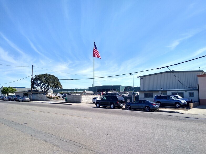 610 Metcalf St, Escondido, CA à louer - Photo de l’immeuble – Image 2 sur 2
