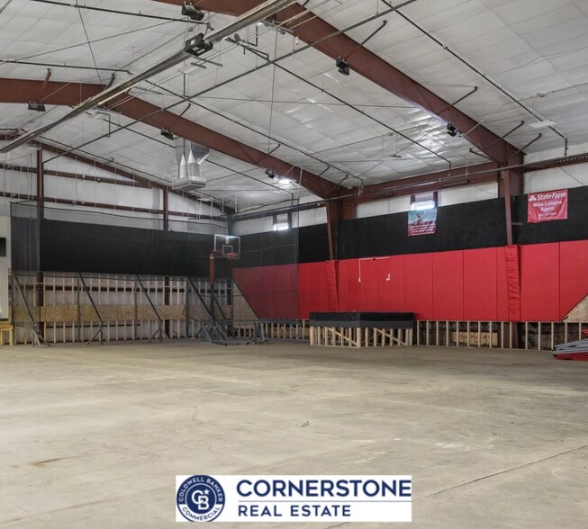 4720 Lathrop Rd, Evansville, WY à louer - Photo de l’immeuble – Image 2 sur 9