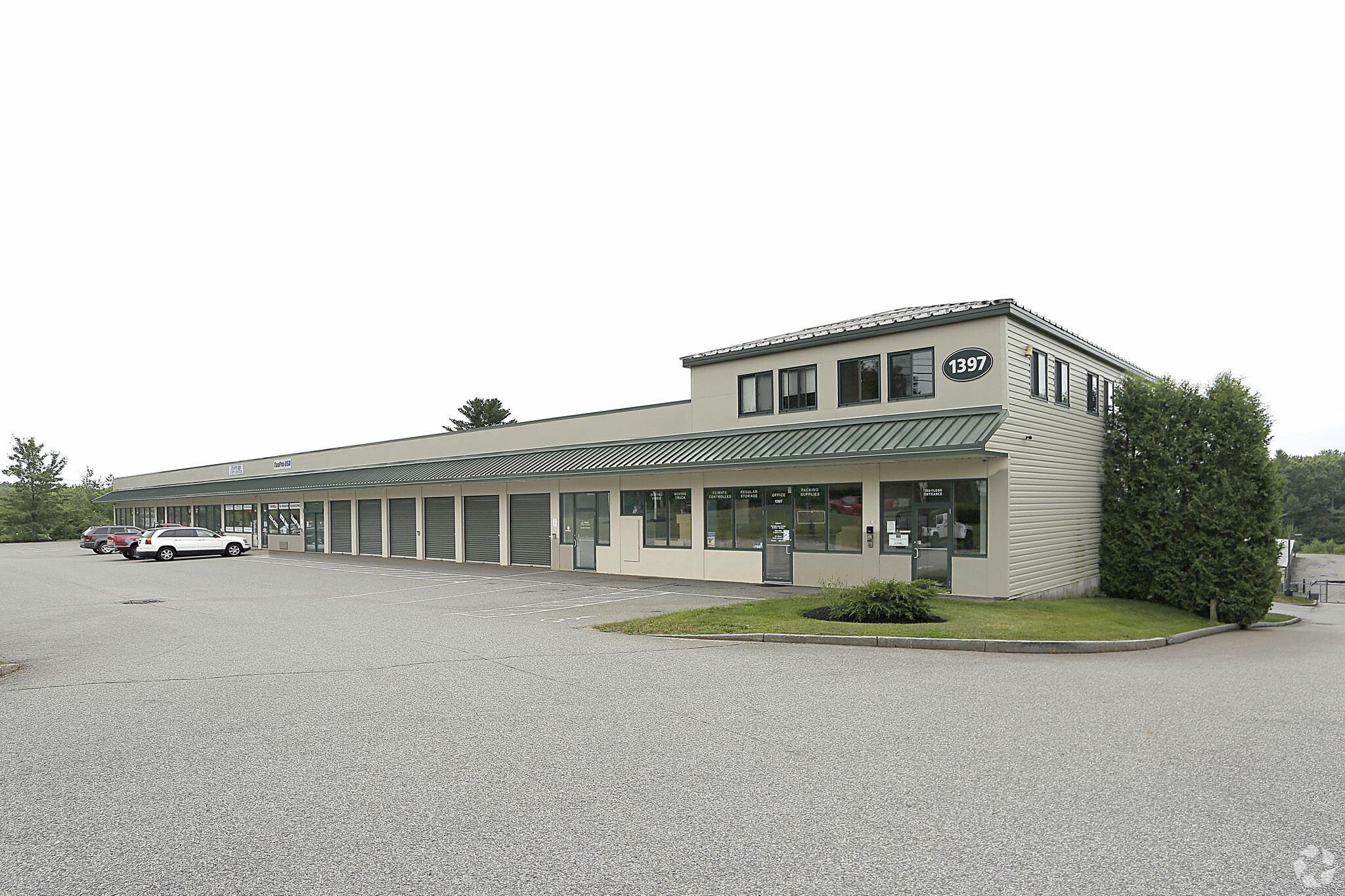 1397 Main St, Sanford, ME à louer Photo principale– Image 1 sur 9