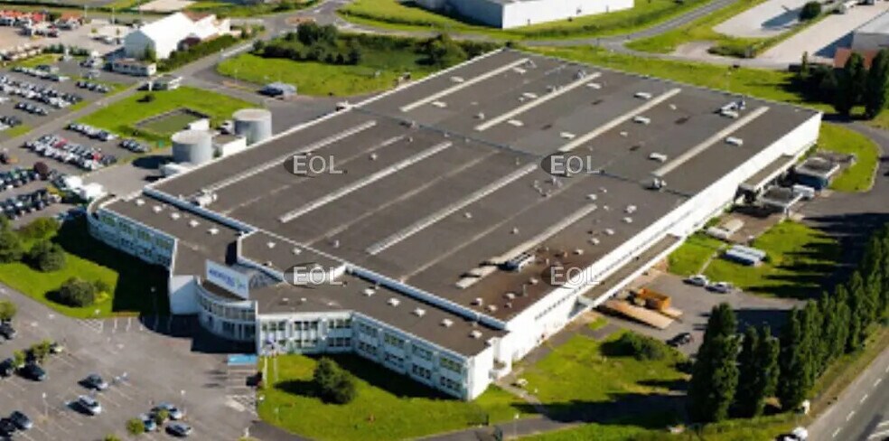 Industriel/Logistique dans Villeron à louer - Photo de l’immeuble – Image 1 sur 3