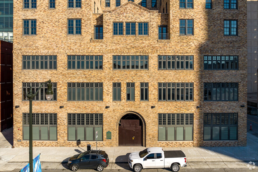 2110 Park Ave, Detroit, MI à louer - Photo de l’immeuble – Image 3 sur 5
