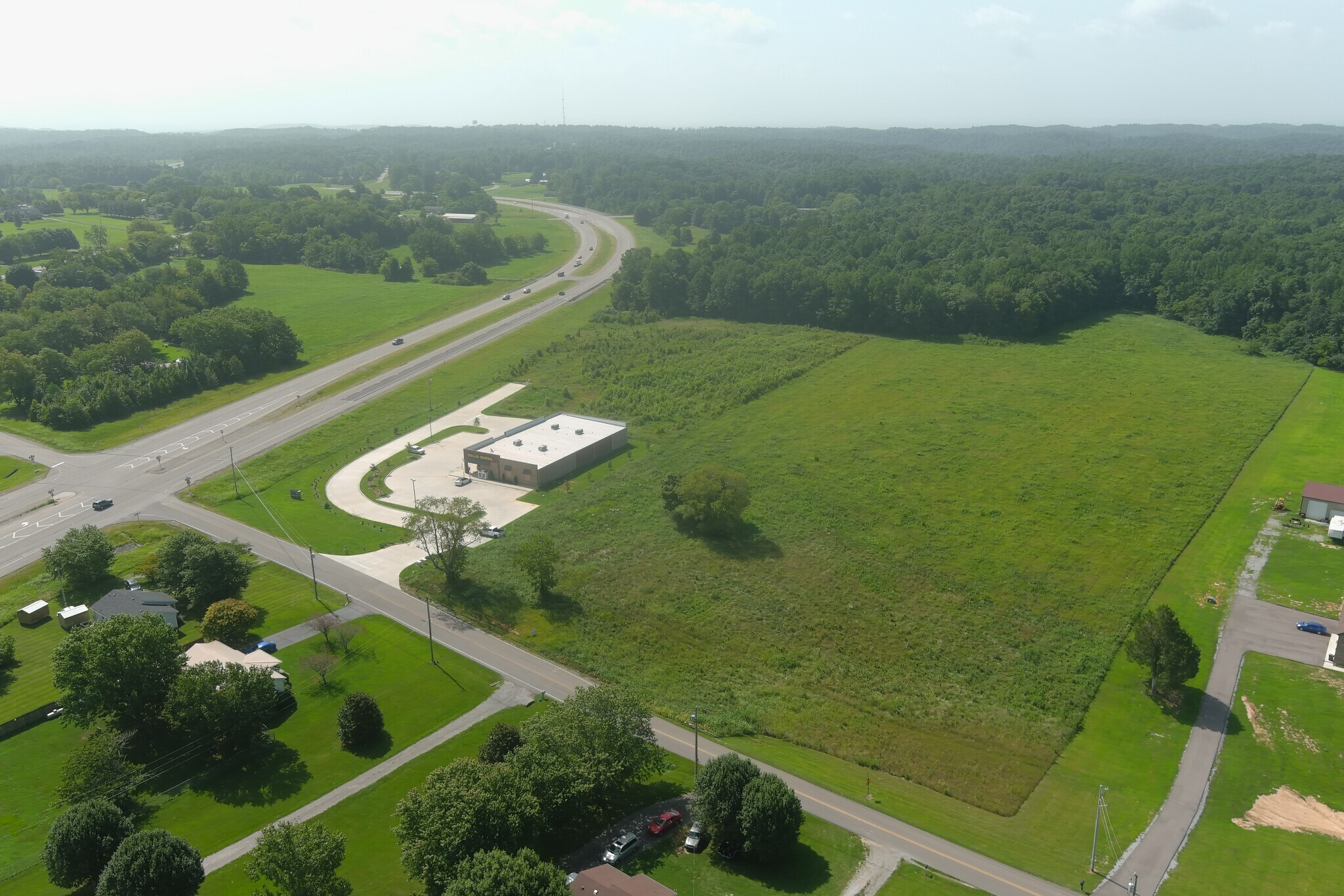 Roberts Road w, Portland, TN à vendre Photo principale– Image 1 sur 5