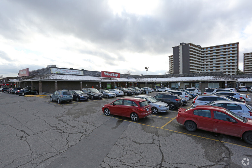2776-2830 Victoria Park Ave, Toronto, ON à louer - Photo principale – Image 1 sur 10