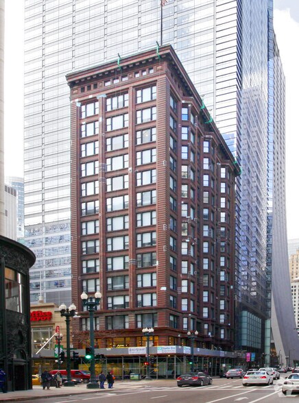 2 S State St, Chicago, IL à louer - Photo de l’immeuble – Image 1 sur 4