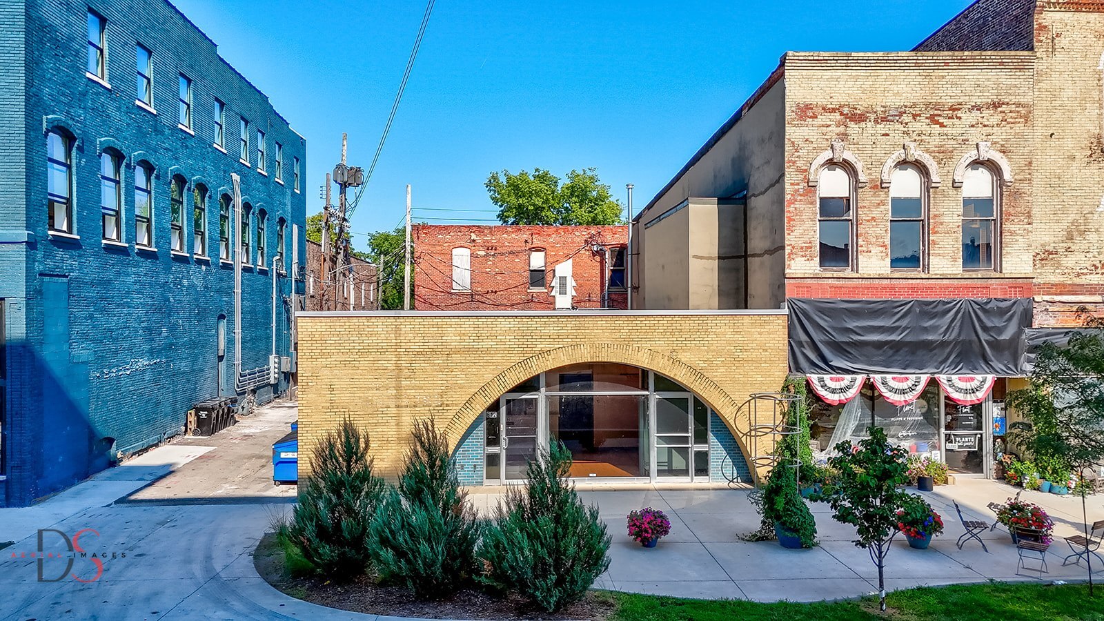 612 Court St, Ottawa, IL à louer Photo de l’immeuble– Image 1 sur 30