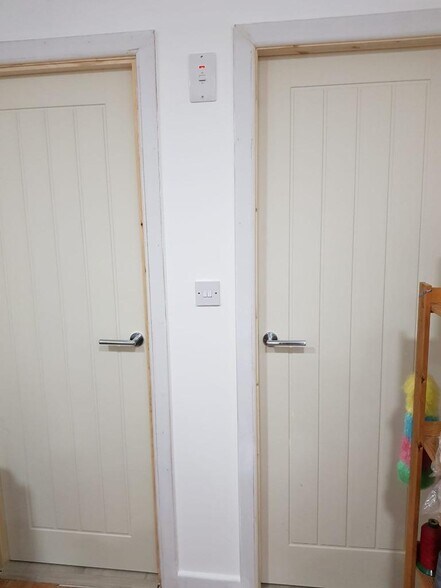 2 Market Pl, Kilmacolm à louer - Photo de l’immeuble – Image 3 sur 6