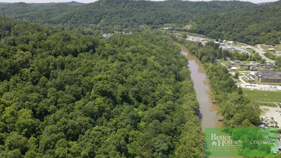 213 Lazy K dr, Elkview, WV à vendre - Vidéo sur l’annonce professionnelle – Image 2 sur 108