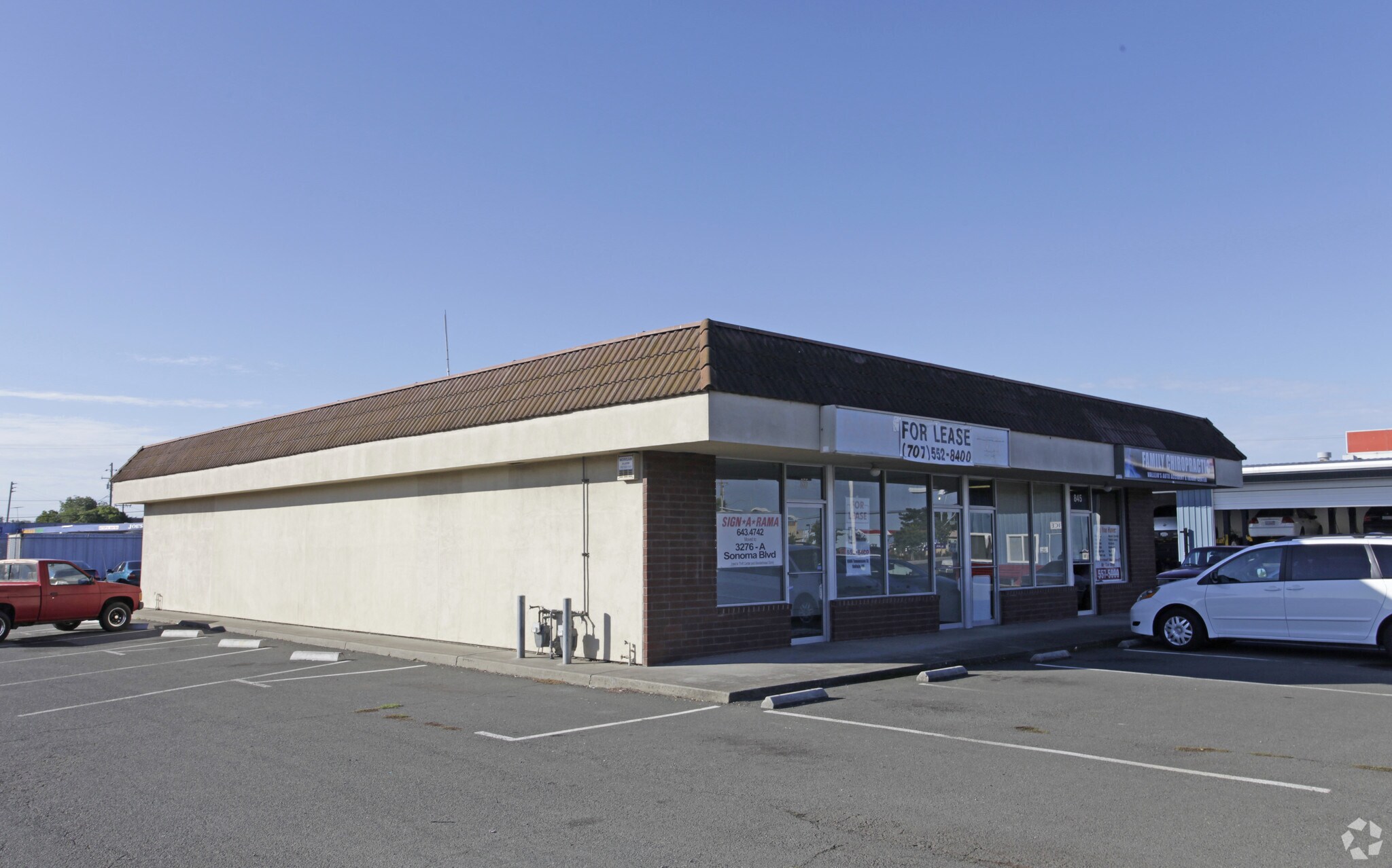 845-855 Redwood St, Vallejo, CA à louer Photo principale– Image 1 sur 8
