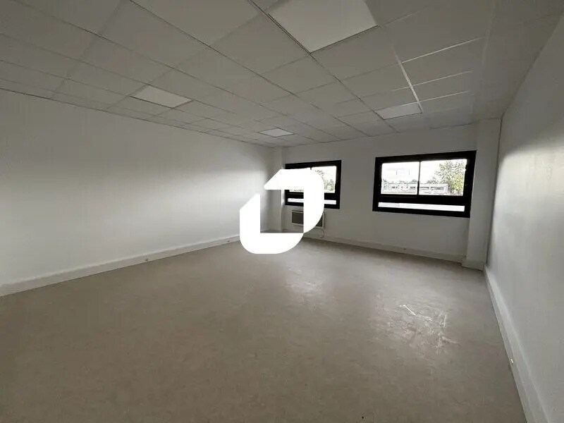 Bureau dans Brétigny-sur-Orge à louer Photo intérieure– Image 1 sur 11