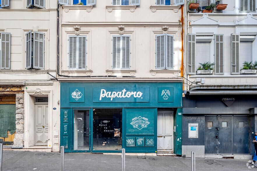 54 Rue Jean Jaurès, Cannes à louer - Photo de l’immeuble – Image 2 sur 7