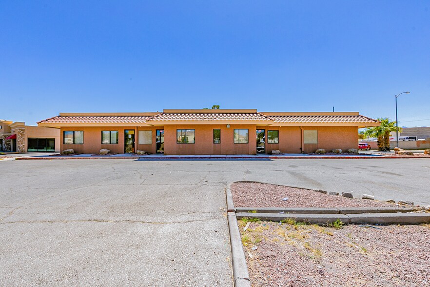 1651 N Rancho Dr, Las Vegas, NV à vendre - Photo de l’immeuble – Image 2 sur 10