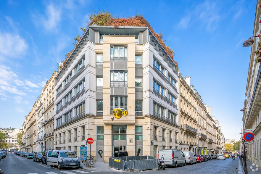 2 Rue Lamennais, Paris à louer - Photo principale – Image 1 sur 4