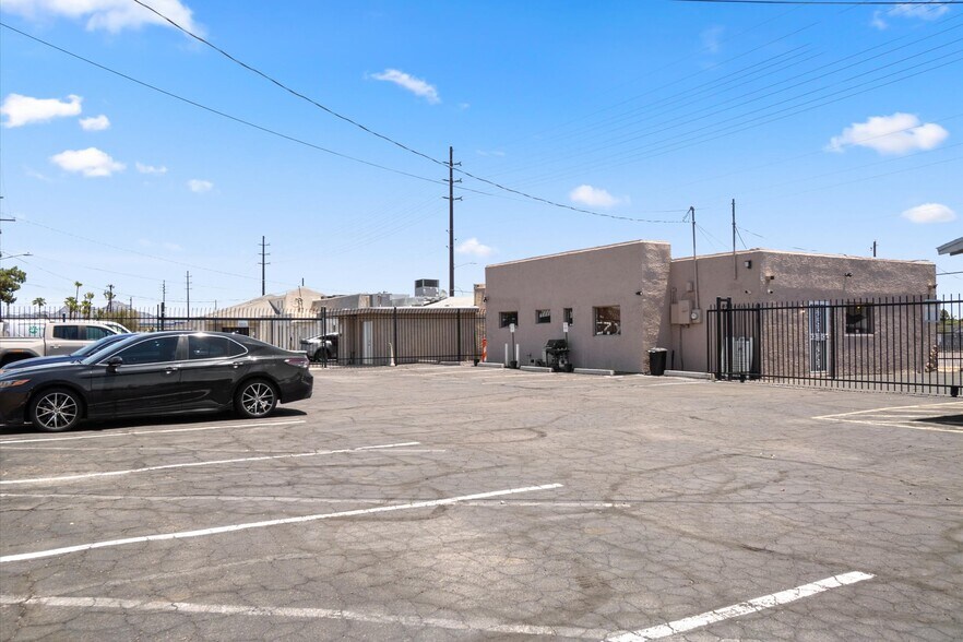 2818 W Northern Ave, Phoenix, AZ à vendre - Photo de l’immeuble – Image 3 sur 21