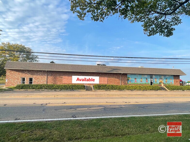 2254 Locust St SW, Canal Fulton, OH à louer - Photo de l’immeuble – Image 2 sur 5