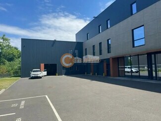 Plus de détails pour Local d'activités à louer