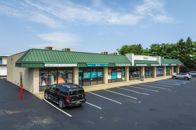 Plus de détails pour 1656 Fifth Ave, Bay Shore, NY - Bureau/Local commercial à louer