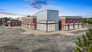 Plus de détails pour 2015 N Rand Rd, Palatine, IL - Local commercial à vendre