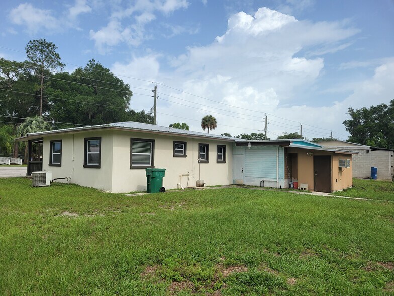 673 3rd Ave, Welaka, FL à vendre - Photo de l’immeuble – Image 3 sur 26
