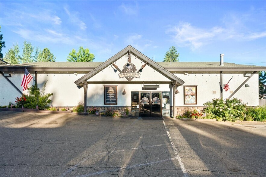 40827 Stone Rd, Big Bear Lake, CA à vendre - Photo de l’immeuble – Image 3 sur 23