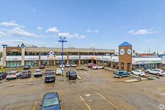 Plus de détails pour 9303 34th Ave NW, Edmonton, AB - Local commercial à vendre