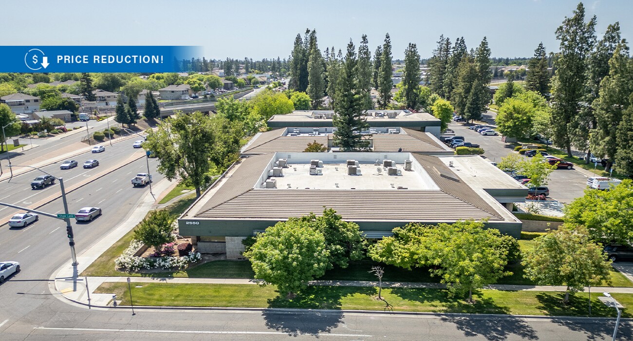 2550 W Shaw Ave, Fresno, CA à vendre Photo principale– Image 1 sur 15