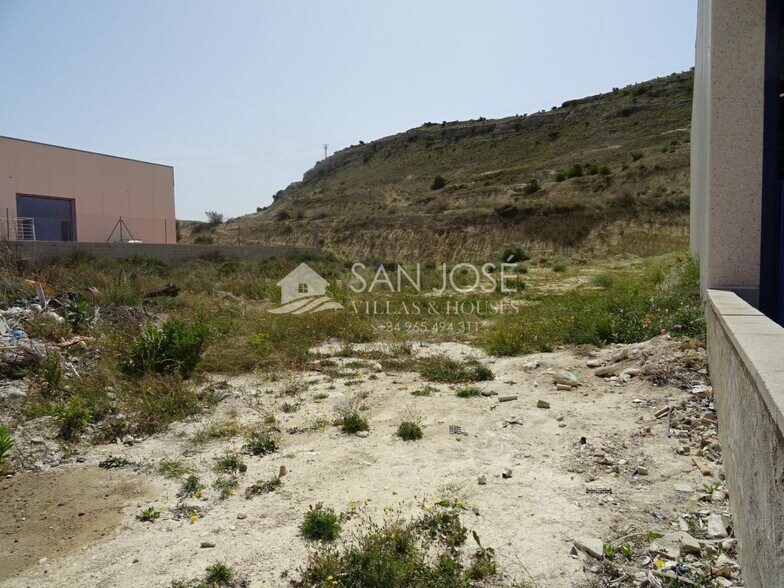 Industriel/Logistique dans Aspe, Alicante à vendre - Photo de l’immeuble – Image 2 sur 8