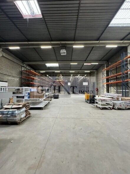 Industriel/Logistique dans Antony à louer - Photo de l’immeuble – Image 1 sur 14