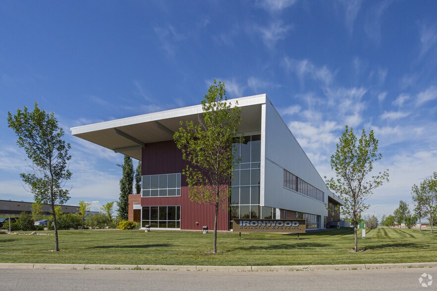 261211 Wagon Wheel Way, Rocky View No 44, AB à vendre - Photo de l’immeuble – Image 2 sur 51