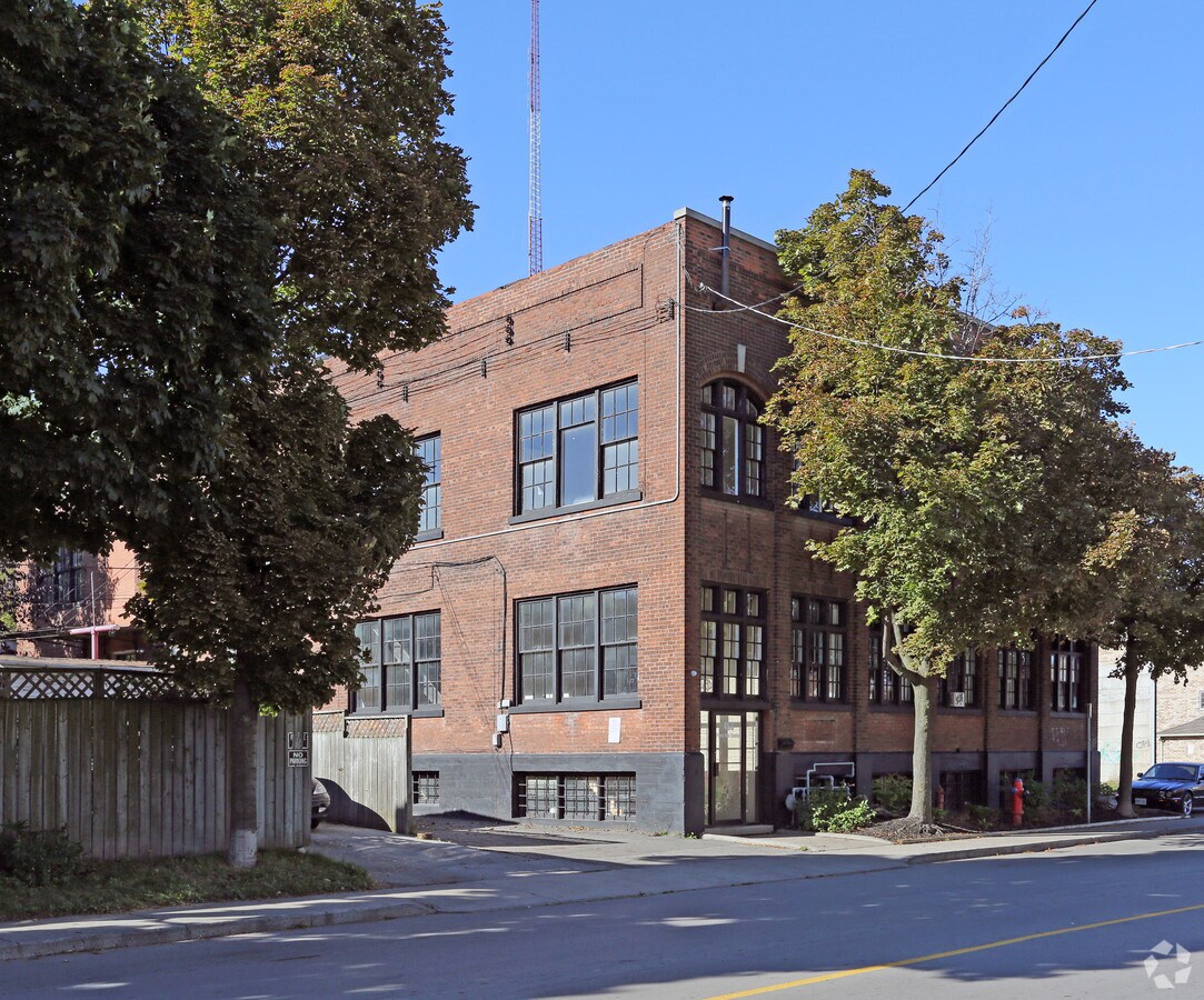 View Photo