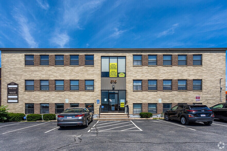 515 Providence Hwy, Dedham, MA à louer - Photo de l’immeuble – Image 3 sur 16