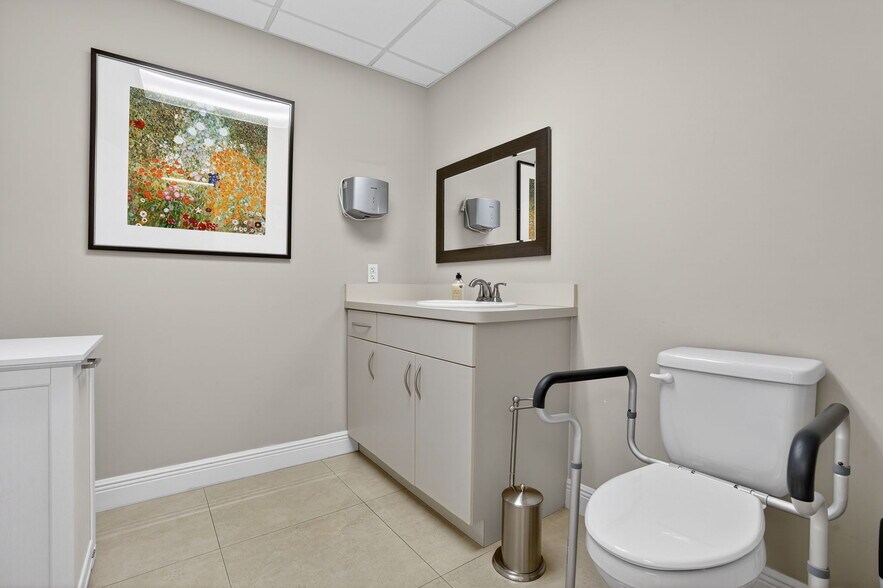 8600 SW 92nd St, Miami, FL à vendre - Photo de l’immeuble – Image 3 sur 11