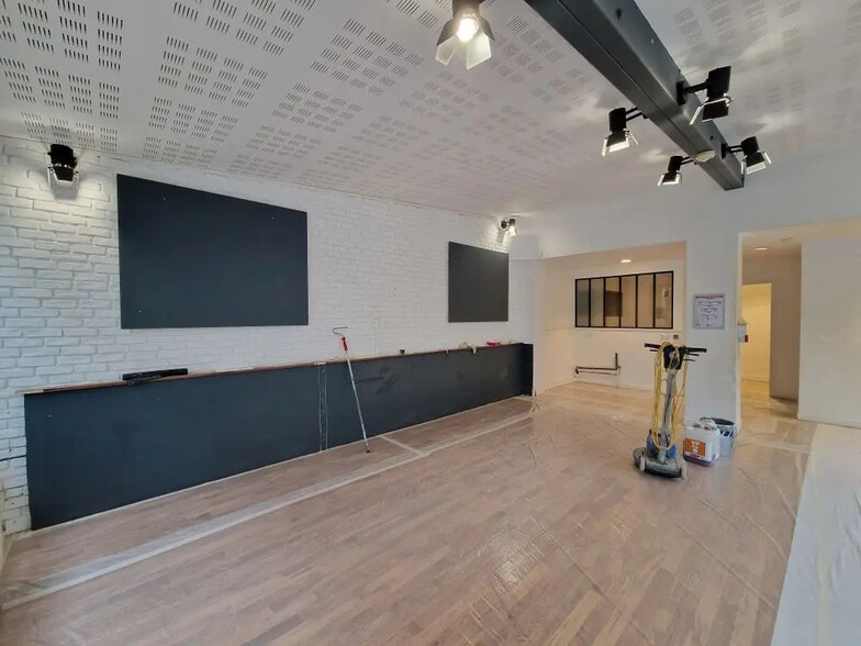 Bureau dans Paris à louer - Photo de l’immeuble – Image 3 sur 8