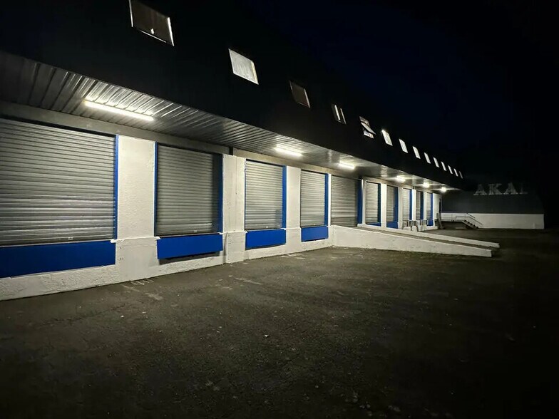 Industriel/Logistique dans Honfleur à vendre - Photo de l’immeuble – Image 2 sur 7