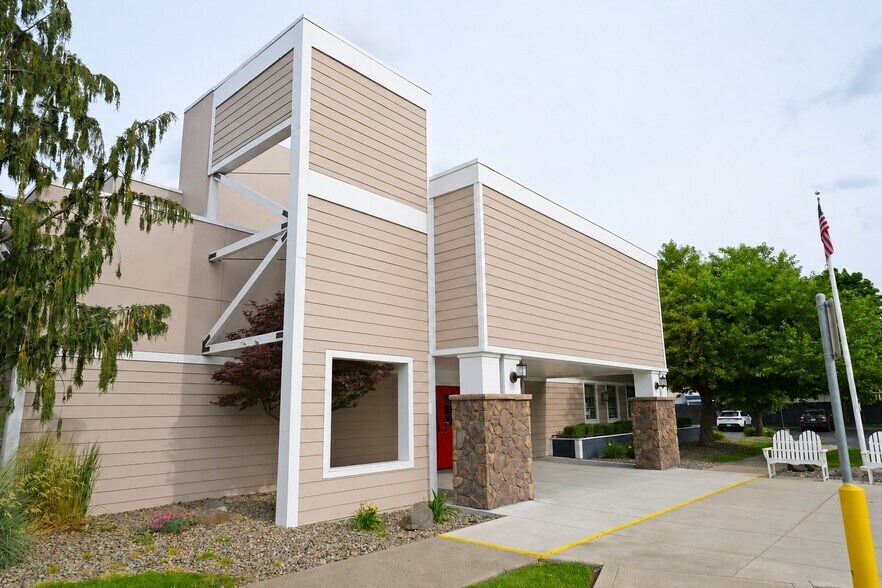 905 N 1st St, Yakima, WA à vendre - Photo de l’immeuble – Image 3 sur 21