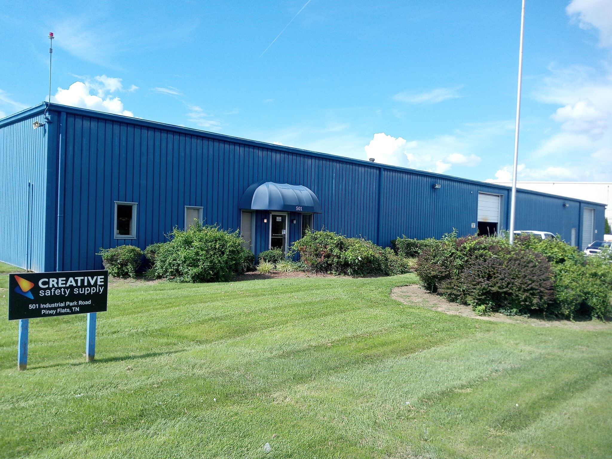 501 Industrial Park Rd, Piney Flats, TN à louer Photo intérieure– Image 1 sur 6