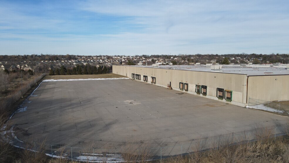 6600 Merle Hay Rd, Johnston, IA à louer - Photo de l’immeuble – Image 2 sur 13