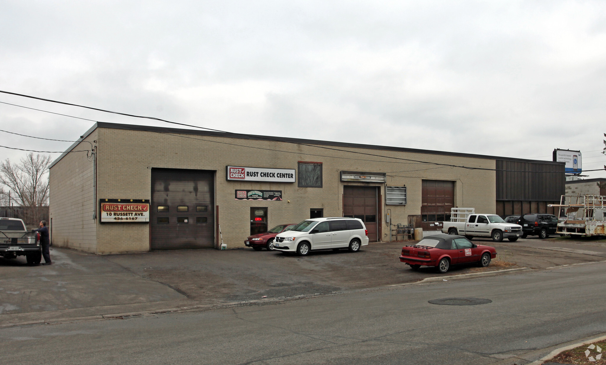 10 Russett Ave, Oshawa, ON à vendre Photo principale– Image 1 sur 4