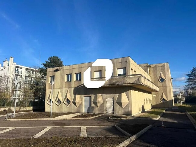 Plus de détails pour Local d’activités à vendre