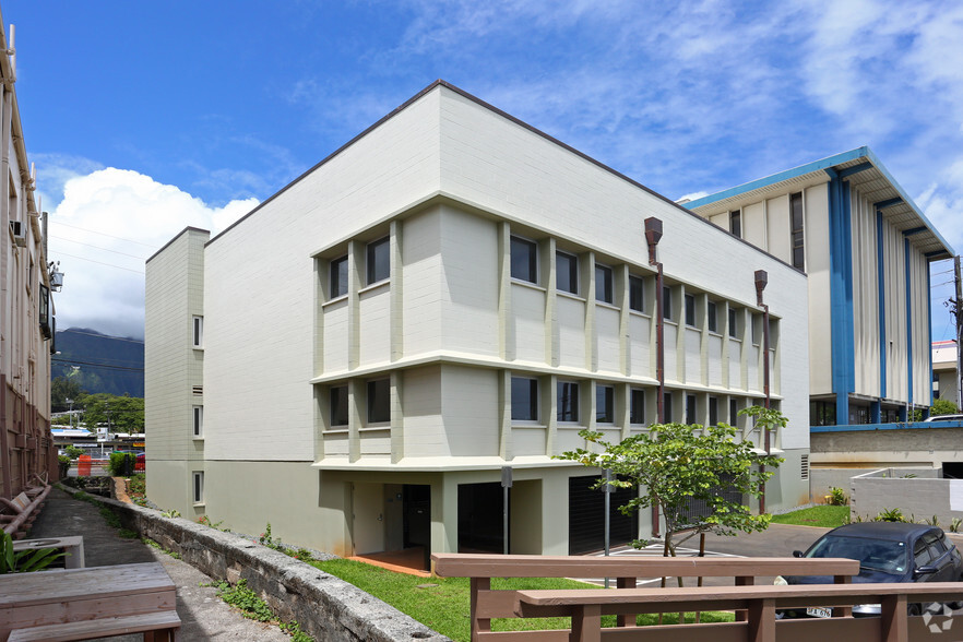 45-943 Kamehameha Hwy, Kaneohe, HI à louer - Photo de l’immeuble – Image 2 sur 7