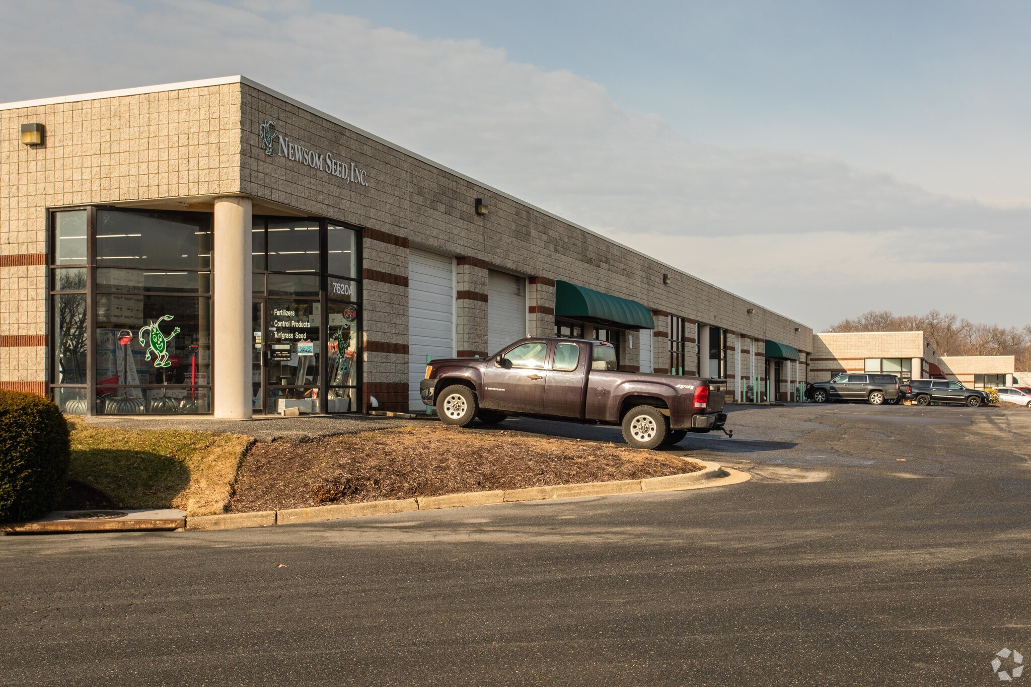 7610-7622 Rickenbacker Dr, Gaithersburg, MD à louer Photo principale– Image 1 sur 5